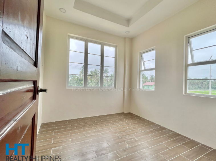 Loridana House Bedroom - The Gardens at South Ridge Toril Davao City