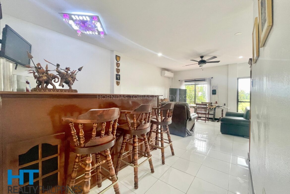 Western Style 6 Bedroom House Big Lot for Sale in South Pacific Golf and Leisure Estates - home bar