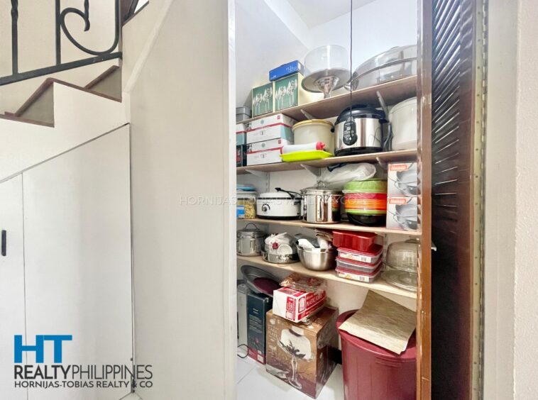 Western Style 6 Bedroom House Big Lot for Sale in South Pacific Golf and Leisure Estates - pantry