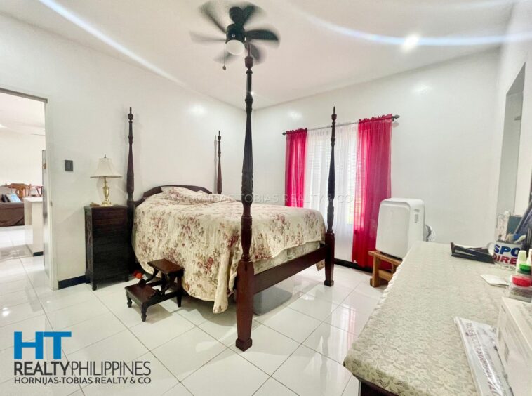 Western Style 6 Bedroom House Big Lot for Sale in South Pacific Golf and Leisure Estates - bedroom 1