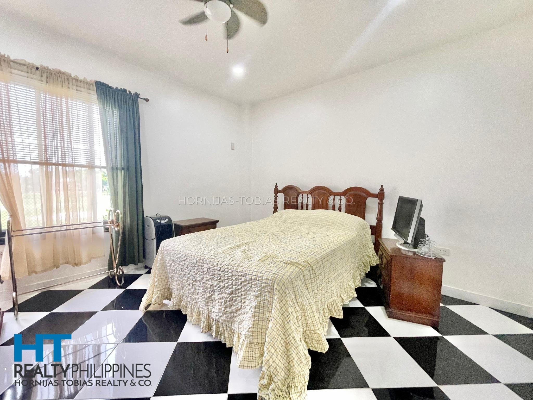 Western Style 6 Bedroom House Big Lot for Sale in South Pacific Golf and Leisure Estates - bedroom 4