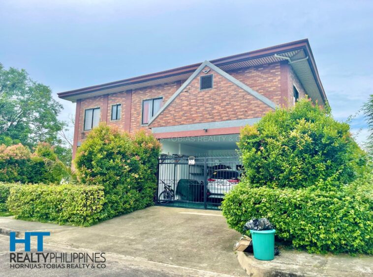 Western Style 6 Bedroom House Big Lot for Sale in South Pacific Golf and Leisure Estates -