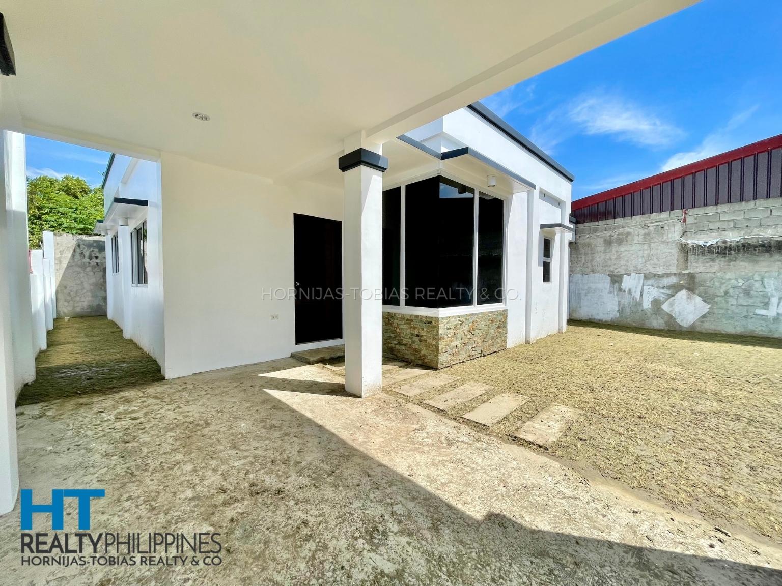 Parking FS220708 House for Sale in 3BR 2TB Victoria Village, Matina, Davao City