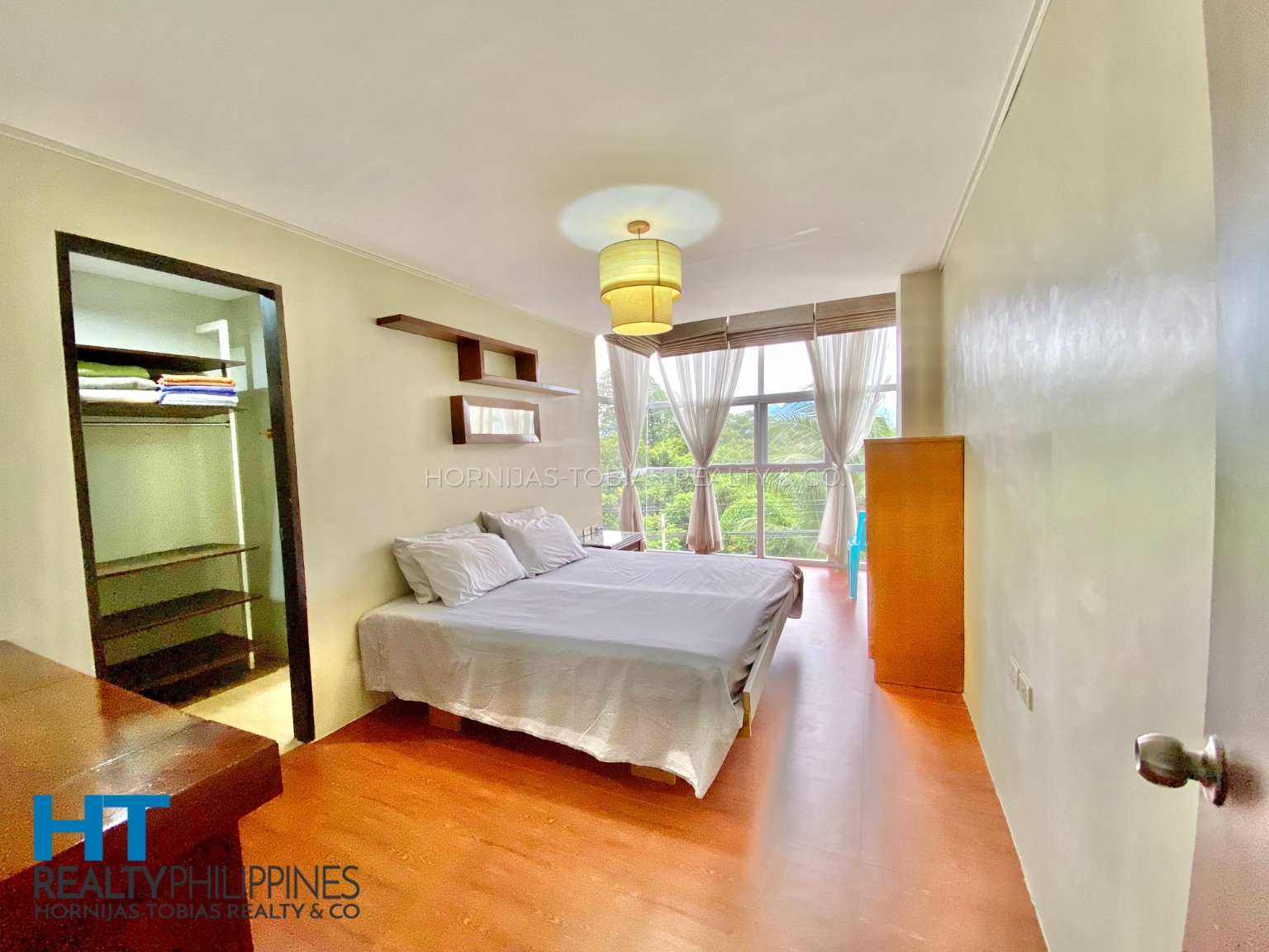 Primary Bedroom - For sale 4-Bedroom Townhouse Guadalupe Village Lanang, Davao City