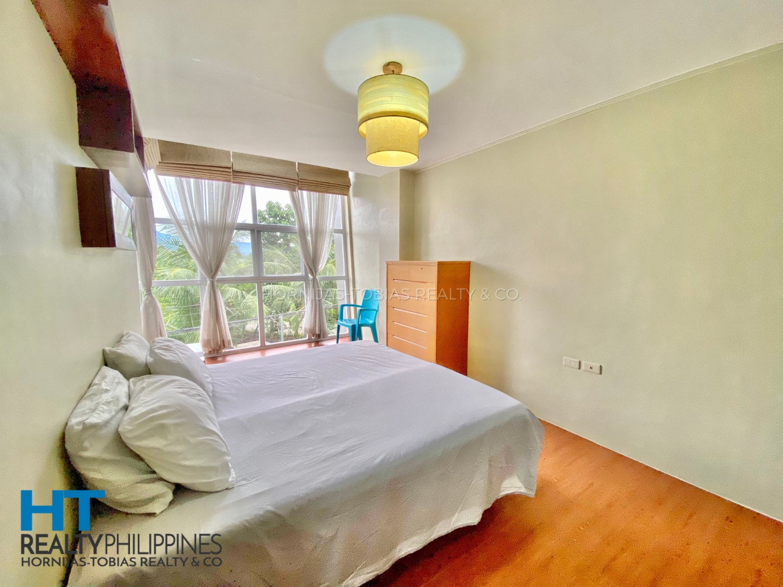 Primary Bedroom - For sale 4-Bedroom Townhouse Guadalupe Village Lanang, Davao City