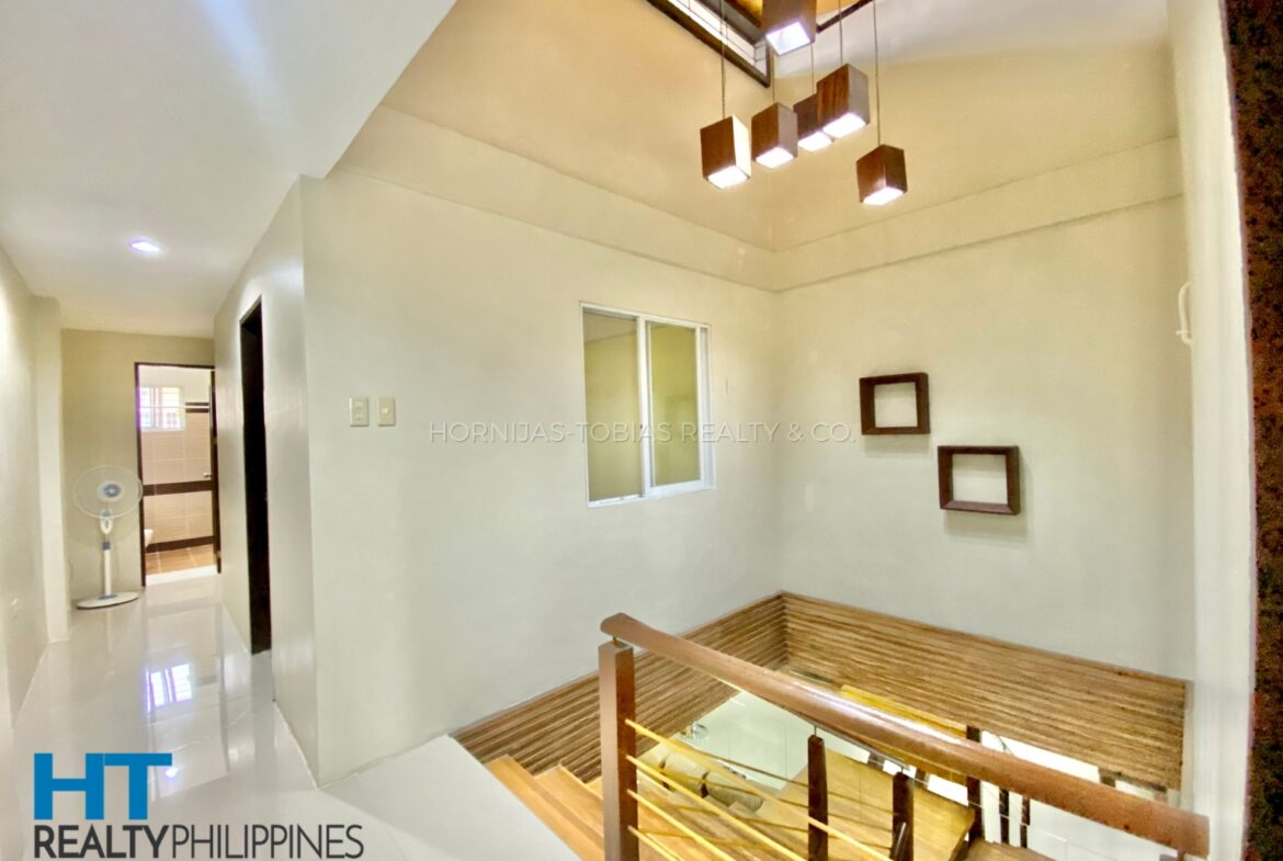 Hallway - For sale 4-Bedroom Townhouse Guadalupe Village Lanang, Davao City