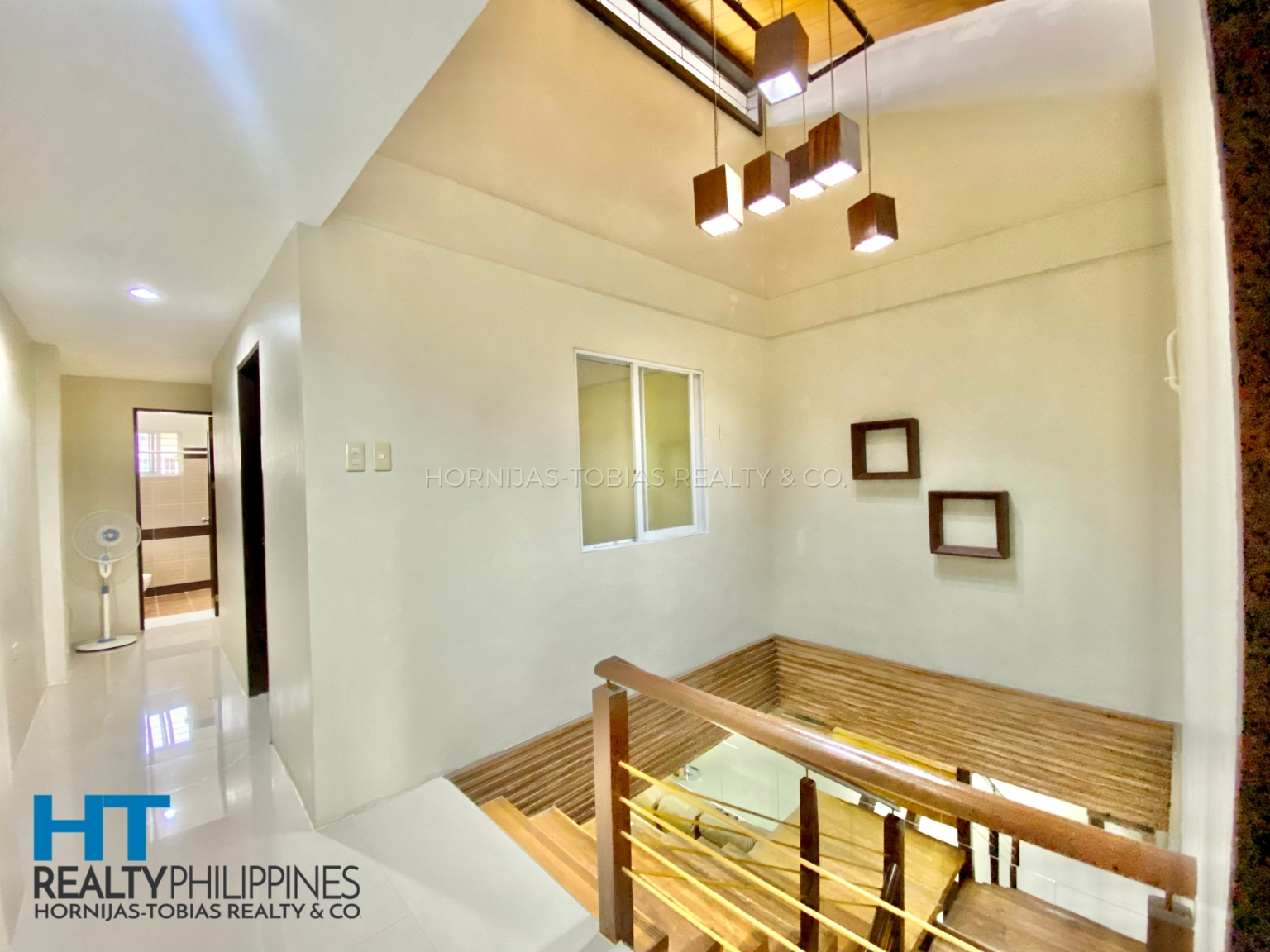 Hallway - For sale 4-Bedroom Townhouse Guadalupe Village Lanang, Davao City