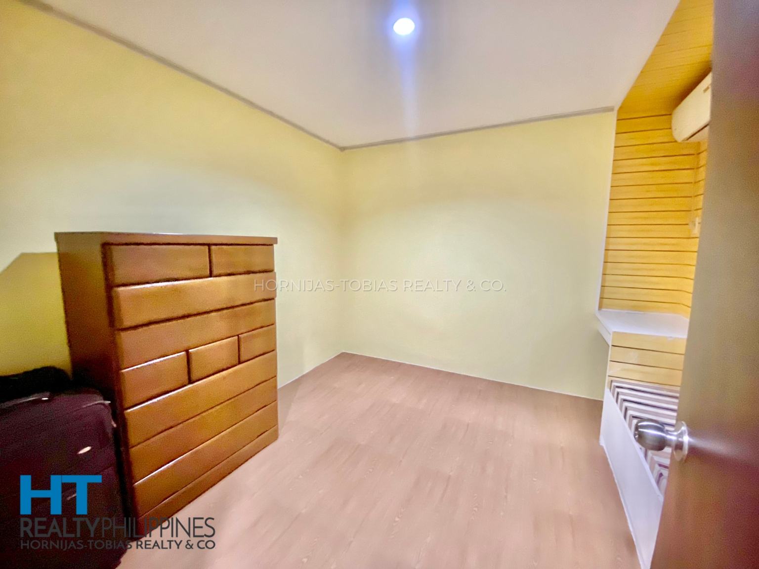 Bedroom 2 -= For sale 4-Bedroom Townhouse Guadalupe Village Lanang, Davao City