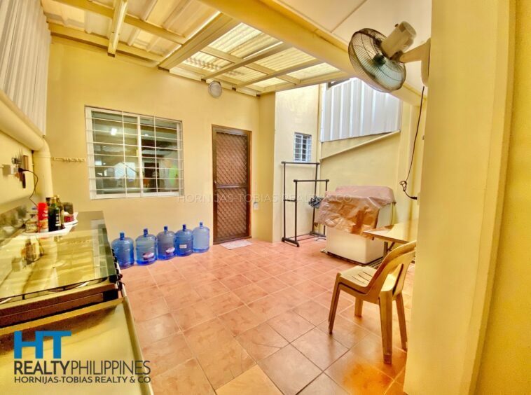 Wet Kitchen - For sale 4-Bedroom Townhouse Guadalupe Village Lanang, Davao City