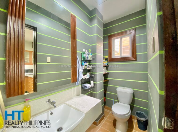 Powder Room - For sale 4-Bedroom Townhouse Guadalupe Village Lanang, Davao City