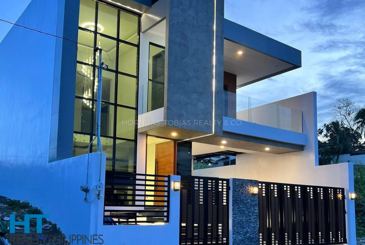 Modern and Minimalist House for Sale in Ponte Verde, Buhangin, Davao City, Davao del Sur