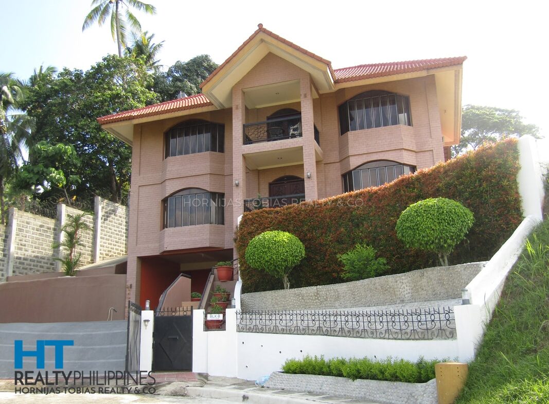 3BR Big Bedrooms House Las Terrazas, Ma-a , Davao City