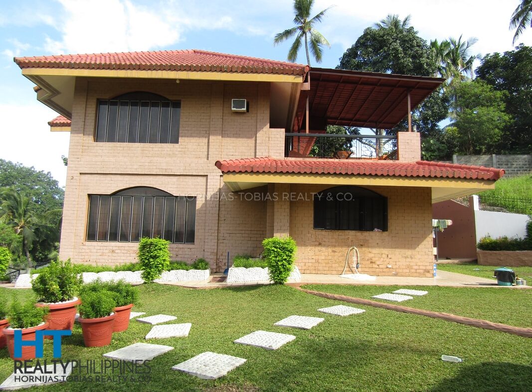 Back - 3BR Big Bedrooms House Las Terrazas, Ma-a , Davao City