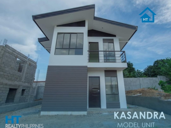 House for sale with 4 bedrooms and 3 bathrooms in Aspen Heights, Communal, Buhangin, Davao City. Near airport.