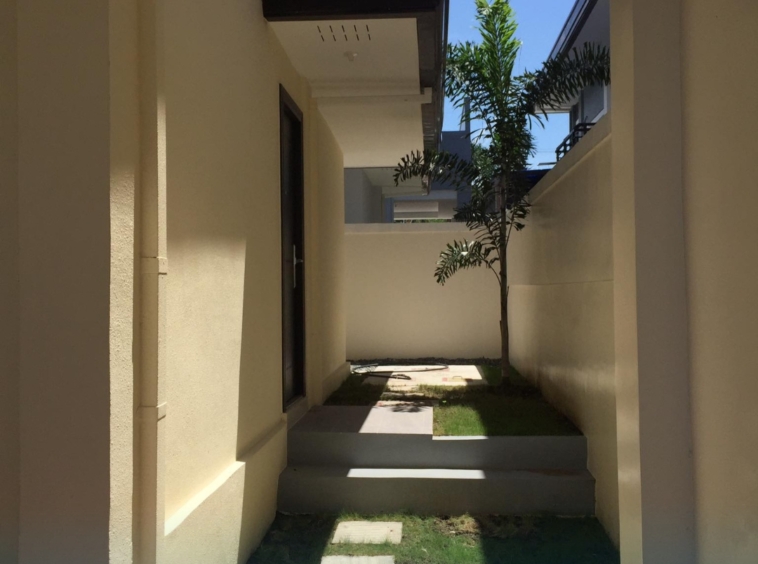 Landscaping MH286 4 bedrooms 3 bathrooms ready occupancy house for sale in ilumina estate communal buhangin davao