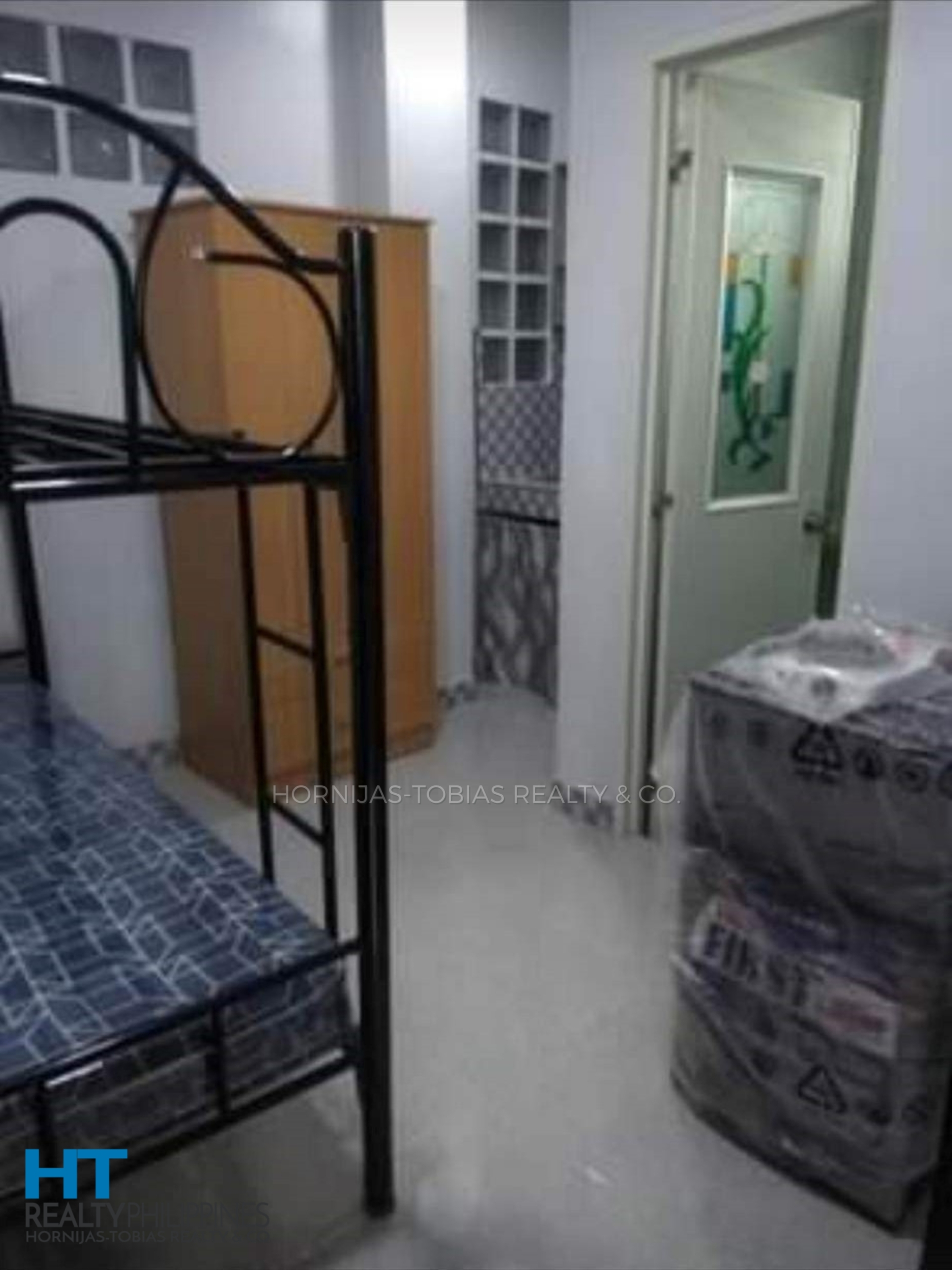 bunk bed - 12-door 4-floor income-generating apartment building for sale in Buhangin, Davao City