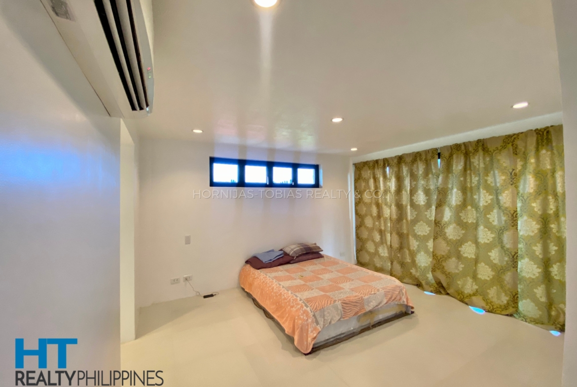 master bedroom - Newly renovated house with 4 bedrooms and 3.5 bathrooms for sale in Valle Verde Residential Estate, Panacan, Davao City