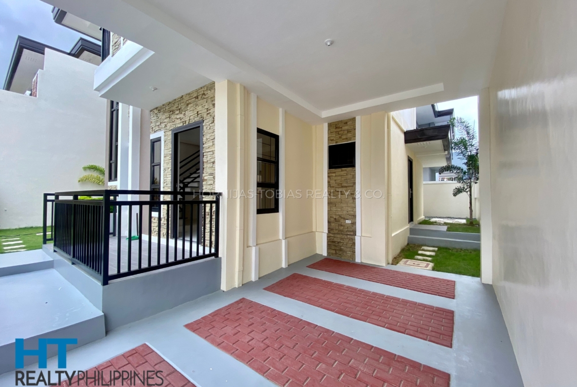 Parking - brand new move-in ready 4 bedroom 3 bathroom house for sale in Ilumina Estate 2 Communal Buhangin, Davao City