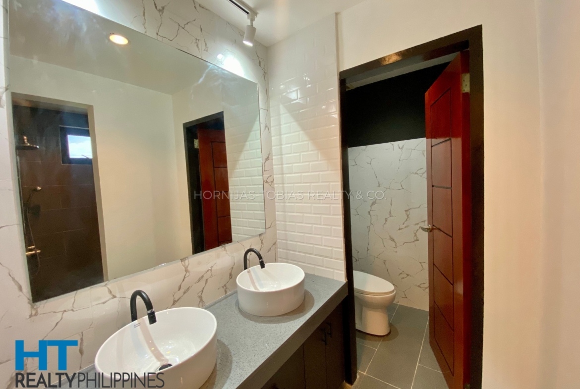 bathroom - Newly renovated house with 4 bedrooms and 3.5 bathrooms for sale in Valle Verde Residential Estate, Panacan, Davao City