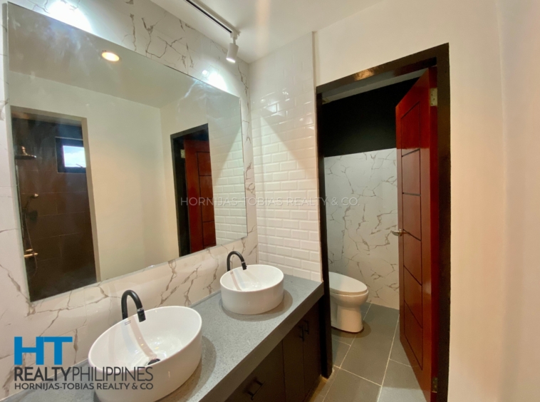 bathroom - Newly renovated house with 4 bedrooms and 3.5 bathrooms for sale in Valle Verde Residential Estate, Panacan, Davao City