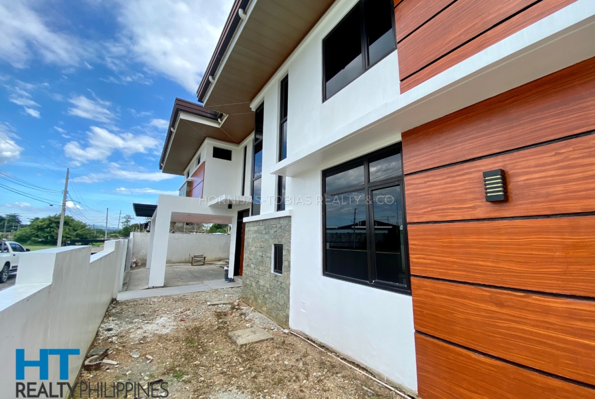 outside - Newly renovated house with 4 bedrooms and 3.5 bathrooms for sale in Valle Verde Residential Estate, Panacan, Davao City