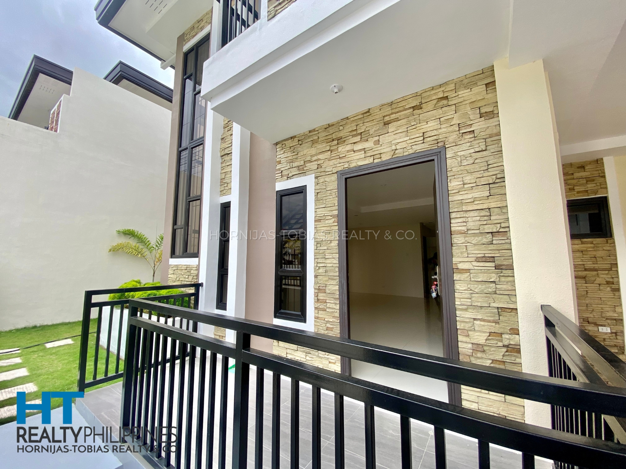 Entrance - brand new move-in ready 4 bedroom 3 bathroom house for sale in Ilumina Estate 2 Communal Buhangin, Davao City