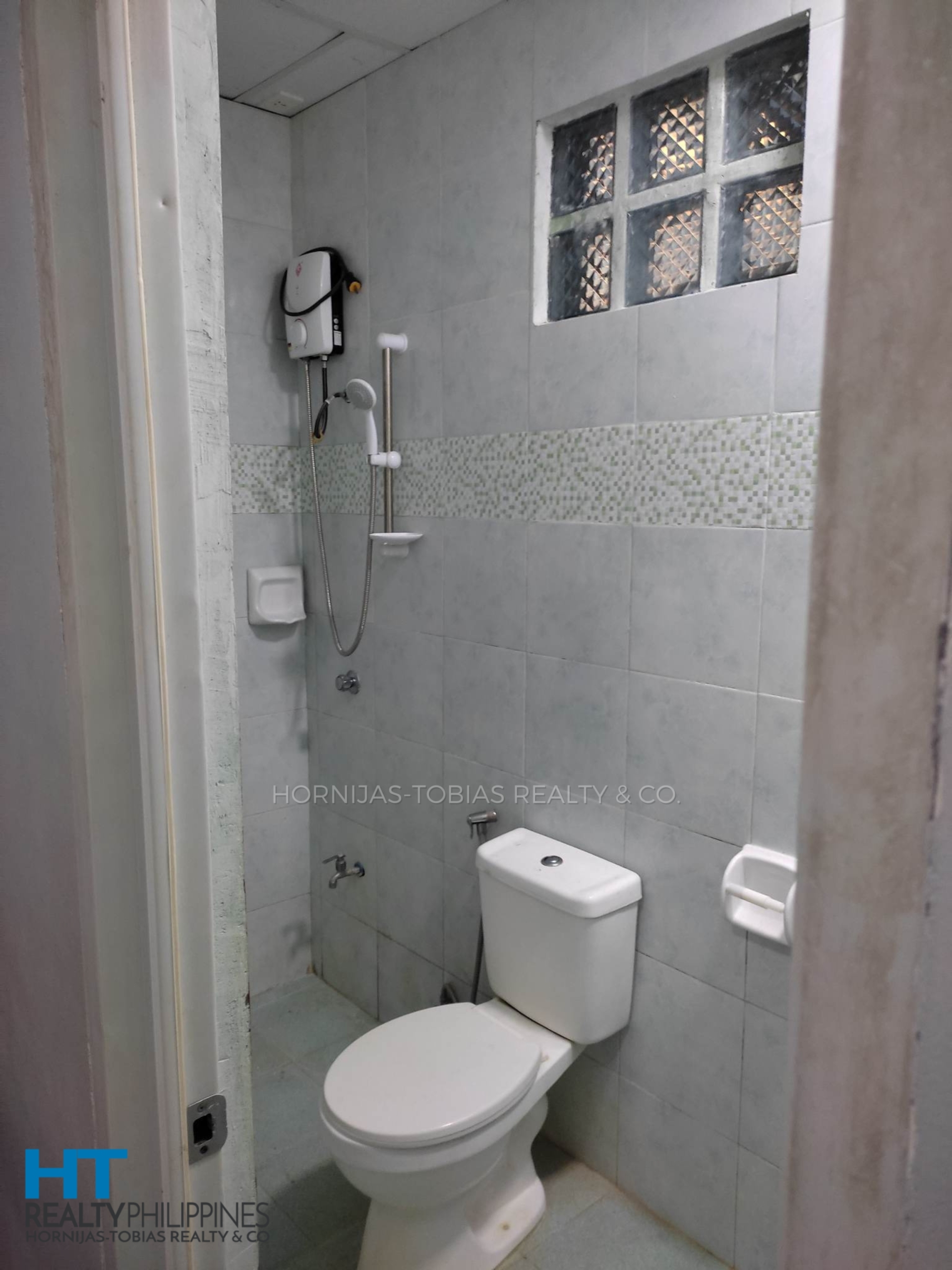 bathroom - 12-door 4-floor income-generating apartment building for sale in Buhangin, Davao City