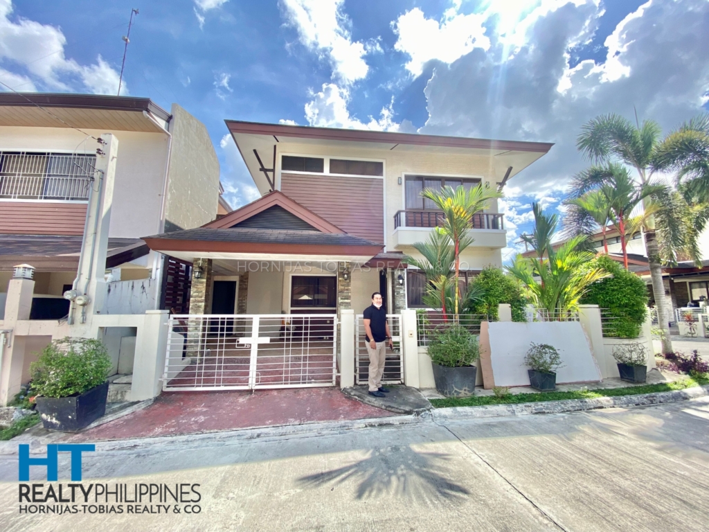 Furnished and Pre-loved Corner 4-Bedroom House and Lot in Twin Palms ...