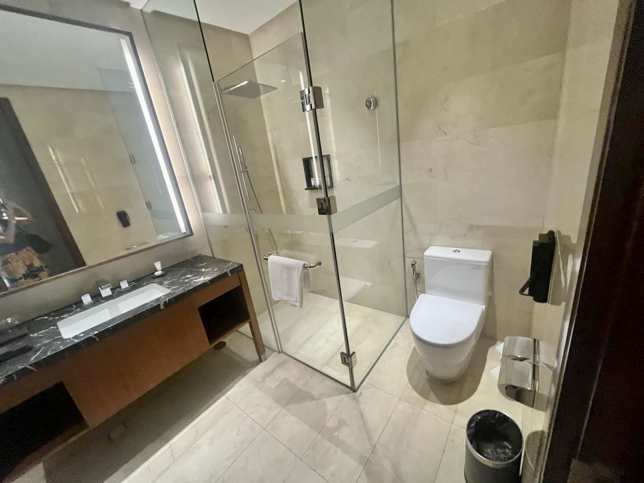 One Bedroom Oceanview Unit For Sale in Dusit Thani Residences - 4